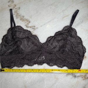 Wilfred Lace Bralette in Black